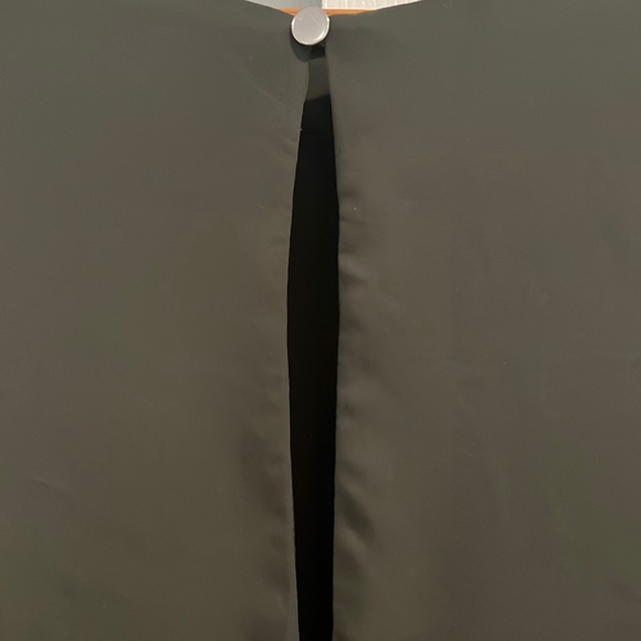 H&M Chic Dress - Picture 3 of 4